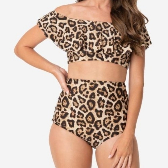 Leopard Print Ruffled Ramona Swim Top - Picture 1 of 4